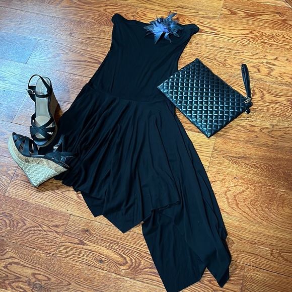 Ariella Black Strapless Asymmetrical Hem With Removable Flower Mini Dress - Picture 5 of 10